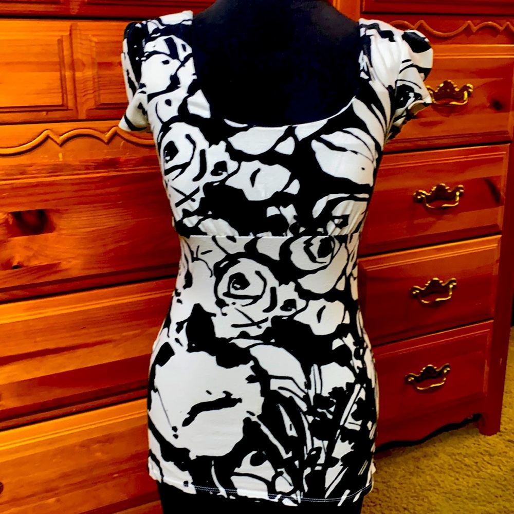 Cap sleeve top